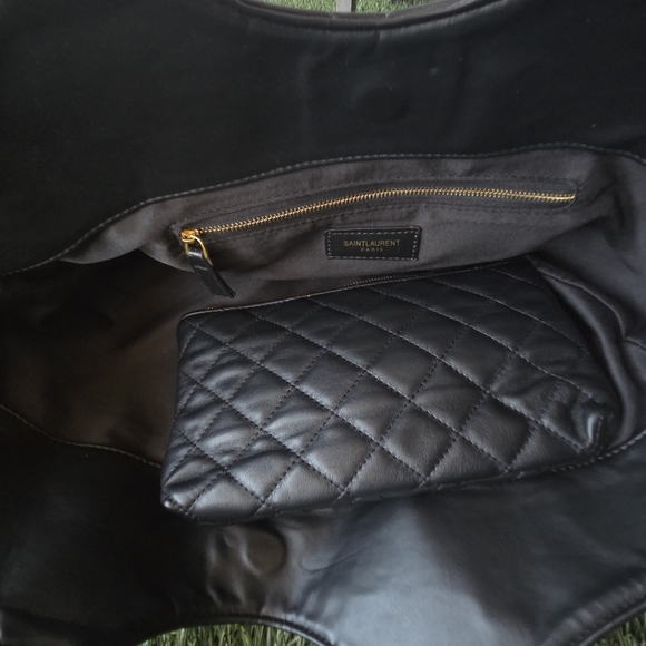 Yves Saint Laurent Black Quilted Tote with Gold Logo - Copy - Picture 12 of 16